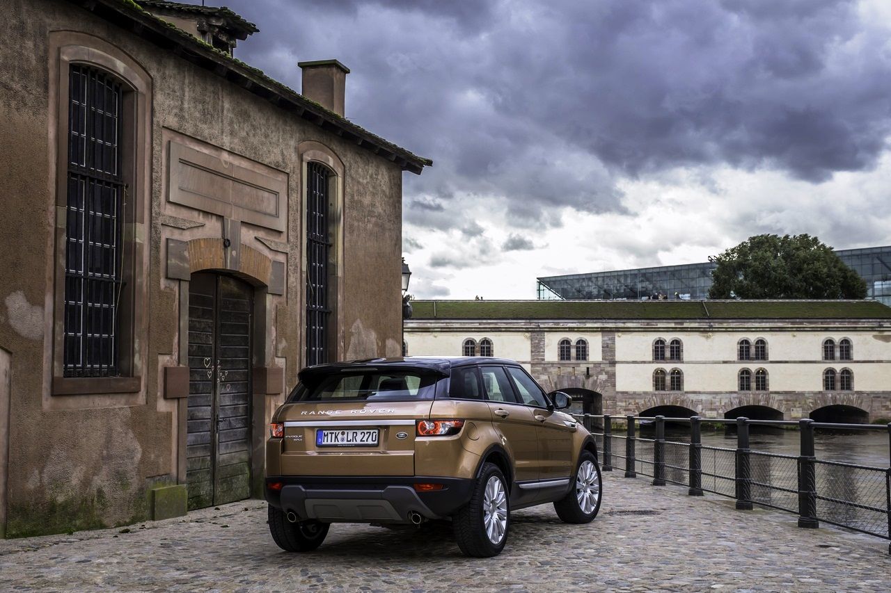 Range Rover Evoque в России доступен для заказа в Интернете
