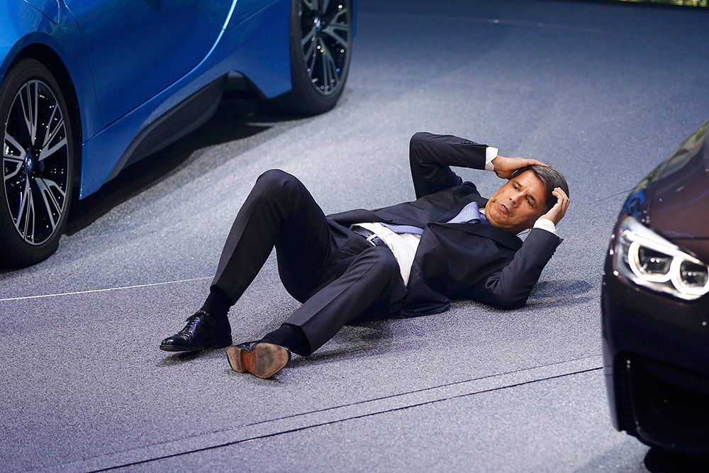 Глава BMW Харальд Крюгер упал в обморок