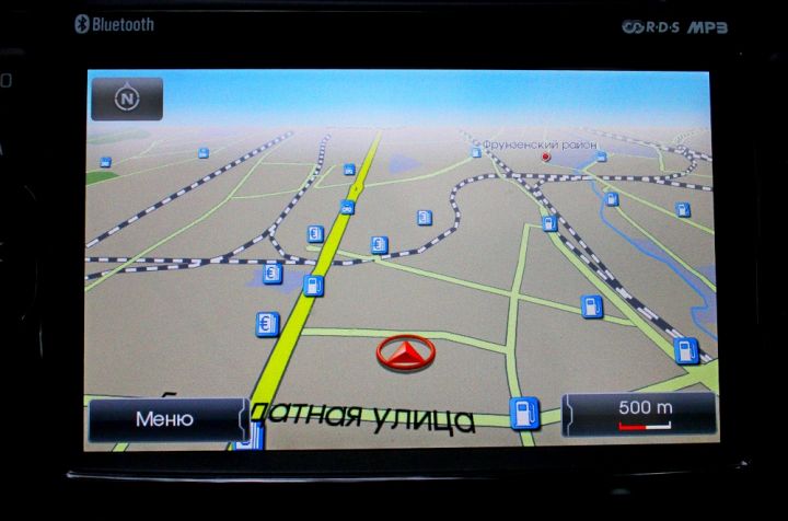 Штатная навигационная система автомобиля