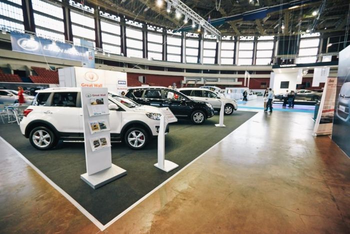 Экспо-кар на выставке Мир Автомобиля 2014