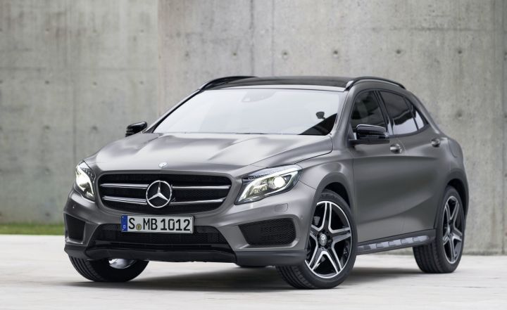 Новинка полусит высокую управляемость Mercedes-Benz GLA 