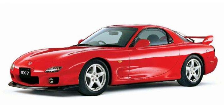 На фото Mazda RX-7 1999 года