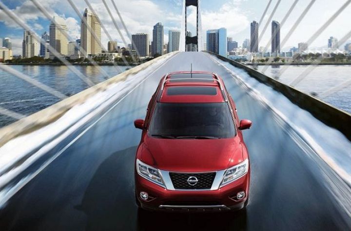 Концерн Nissan начал прием заказов в России на новый Pathfinder