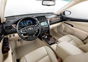 Новая Toyota Camry доступна для заказа в «Тойота Центр Невский»