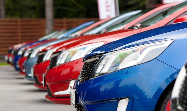 В России возник дефицит на иномарки В России возник дефицит на иномарки