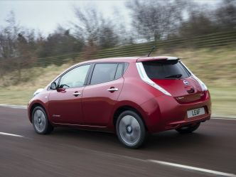 Самый популярный электромобиль Европы - Nissan Leaf