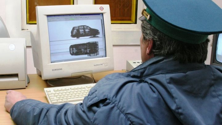 За ввоз второго автомобиля в Россию иностранцам придется платить пошлину