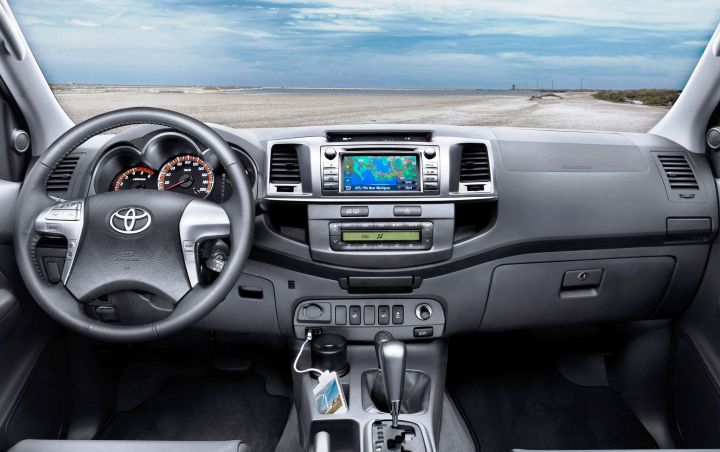 Обновленный пикап Toyota Hilux приходит в Россию