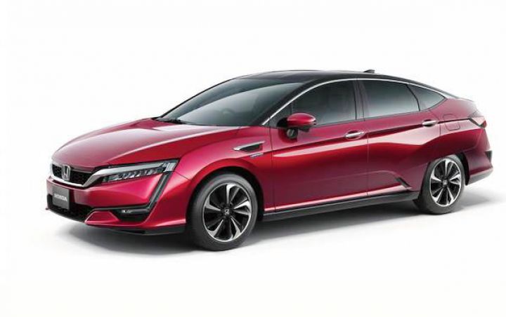 В Японии дебютирует новый водородный седан Honda