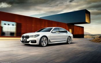 В России начались продажи нового самопаркующегося BMW