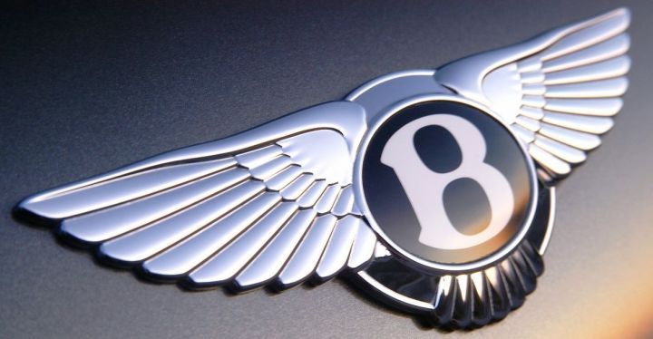 Bentley представит новый спорткар и внедорожник