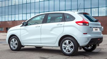 «АвтоВАЗ» объявил стоимость нового Lada Xray