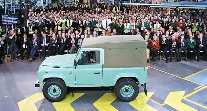 Последний Land Rover Defender текущего поколения сошел с конвейера