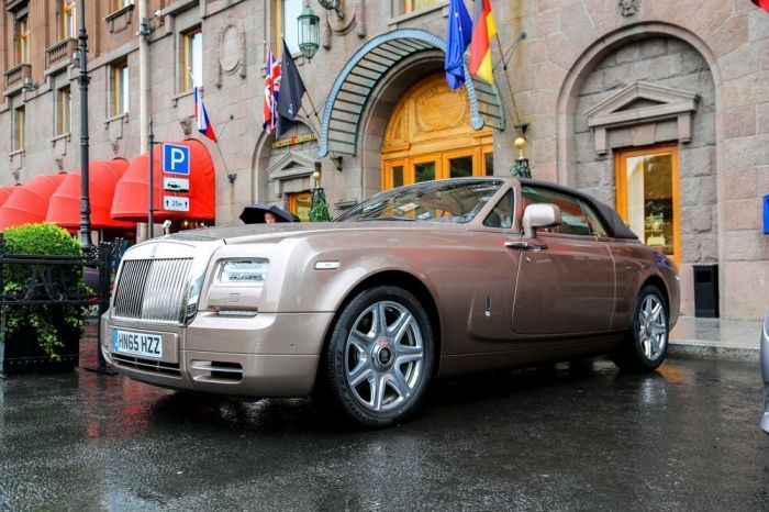 Rolls-Royce Motor Cars St.Petersburg. Тест-драйв по улицам Санкт-Петербурга