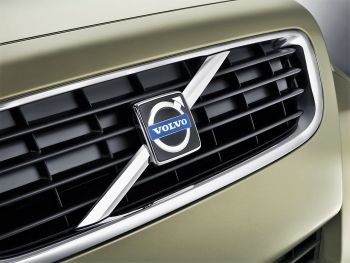Автомобили Volvo «научили» звонить по SKYPE
