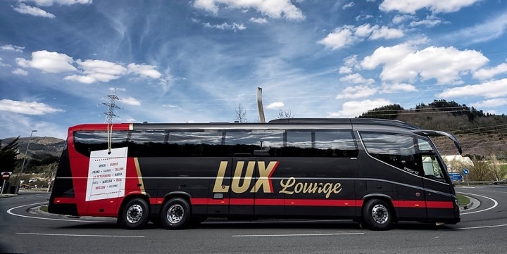 Между Петербургом и Таллином запустили автобус победителей футбольной Лиги Чемпионов