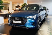 В Петербурге стартовали онлайн-продажи электромобиля Audi e-tron