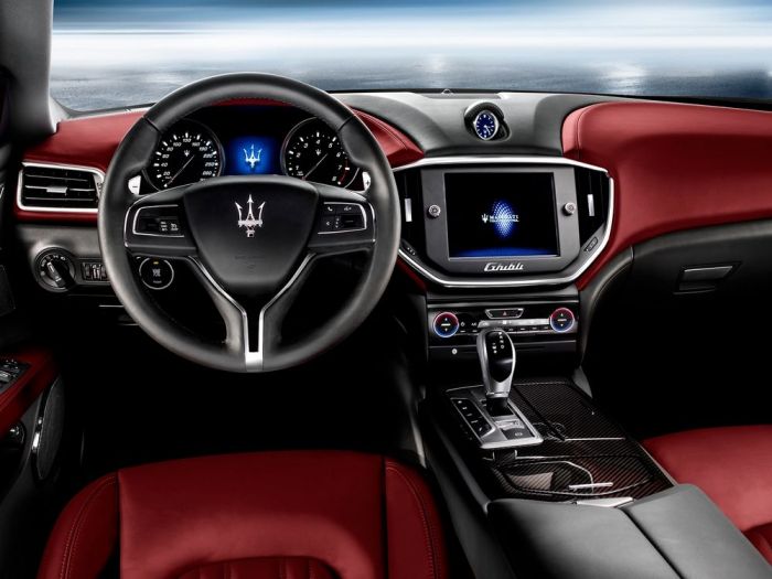 Maserati Ghibli 2013 (Мазерати Гибли 2013)