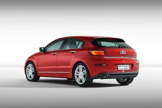 Qoros 3 (Кворос 3)