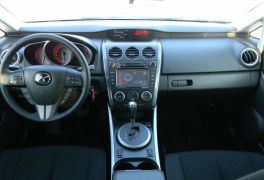 Mazda CX-7: салон