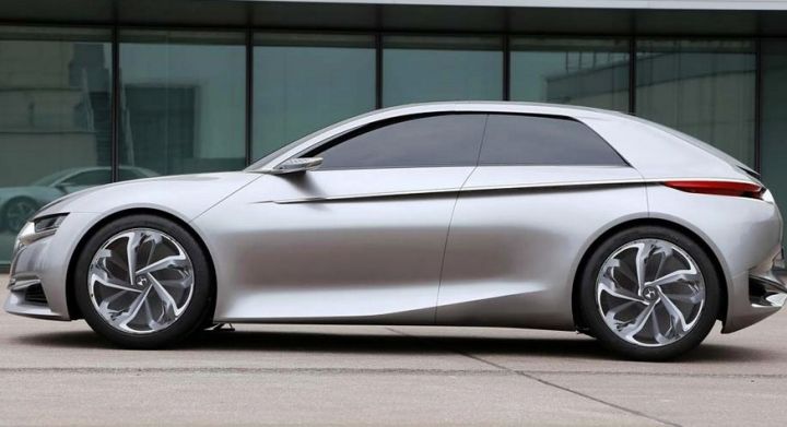 Citroen DS Spirit имеет внушительные размеры