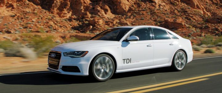 Новые Audi A6 вид сбоку