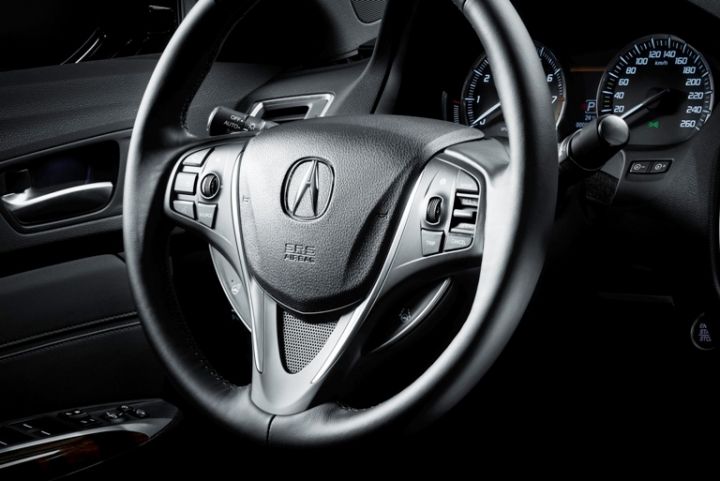 Объявлены российские цены на Acura TLX. Объявлены российские цены на Acura TLX.