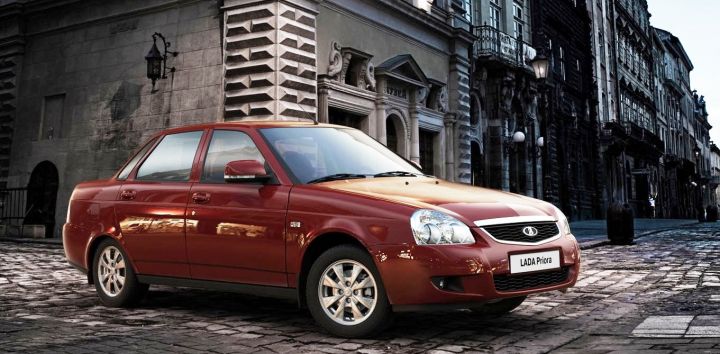 Lada Priora_