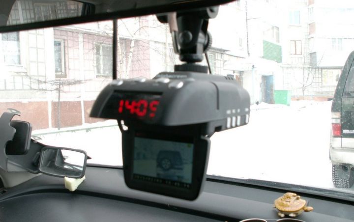 Теперь сотрудники ГИБДД при фиксировании нарушений правил дорожного движения будут использовать видеокамеры вместо понятых