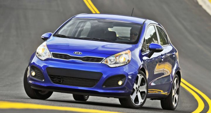 Компания Kia остановила поставки автомобилей, кроме модели Rio