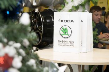 АвтоЁлка в &laquo;Гриффин-Авто&raquo;: прошел теплый вечер в семейном кругу!