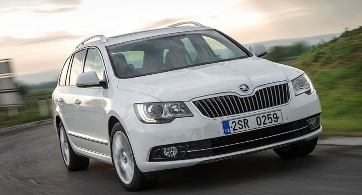 Новое поколение Skoda Superb получит спортивную версию