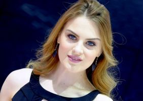 Детройт-2015: самые красивые девушки автошоу