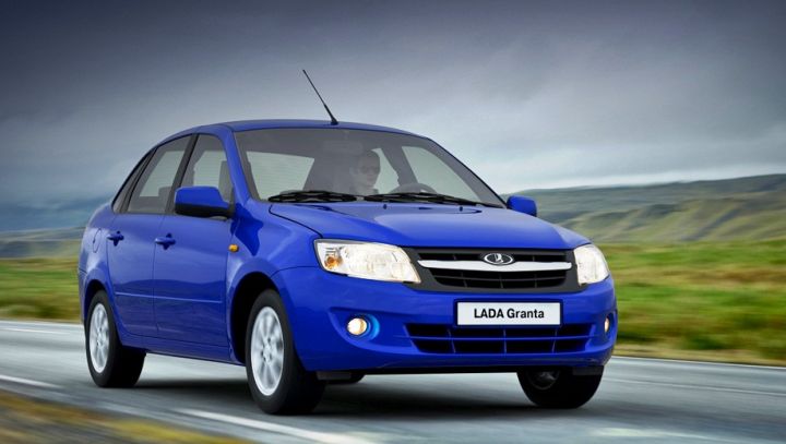 Lada Granta с коробкой-роботом стоит от 401 тысячи рублей