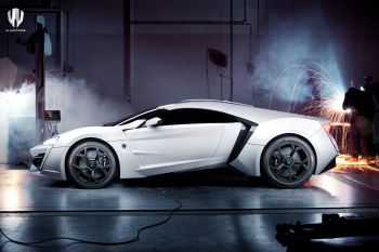 Lykan HyperSport компании W Motors