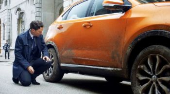 Актер Бенедикт Камбербетч стал лицом китайской компании MG