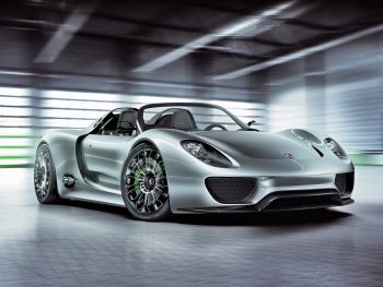 Суперкар Porsche 918 Spyder обрел первого покупателя в России