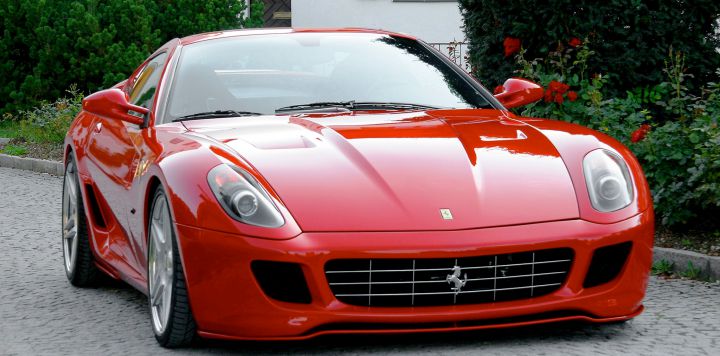 Ferrari отзывает треть выпущенных за год автомобилей