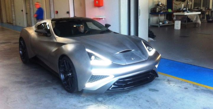 В августе представят итальянский суперкар Icona Vulcano Titanium
