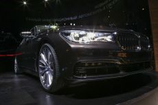 Лазерные фары новый BMW 7 серии