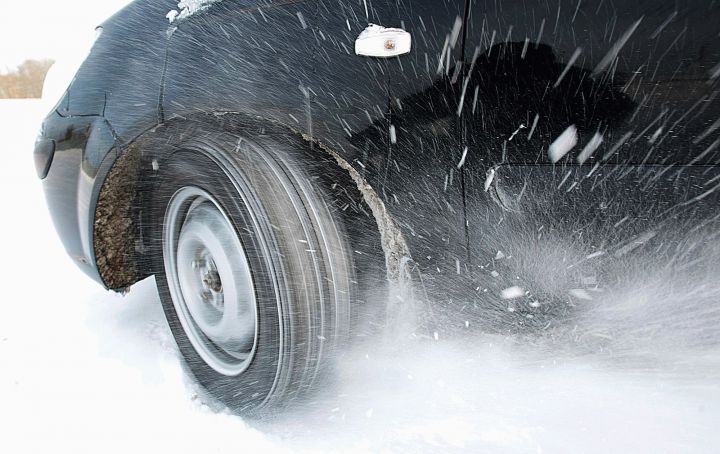 ГАИ предупредит водителей о необходимости заменить резину на зимнюю