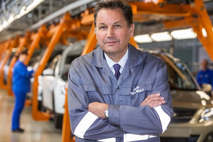 &laquo;АвтоВАЗ&raquo; закончил 2015 с миллиардными убытками