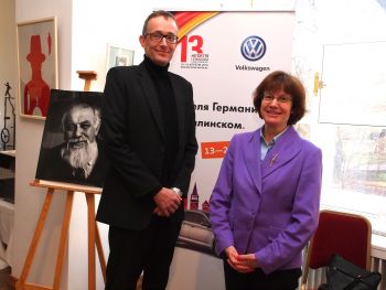 генеральный консул Германии в Санкт-Петербурге госпожа Хайке Пайч и руководитель Северо-Западного филиала Российско-Германской внешнеторговой палаты господин Кристиан Альтман.