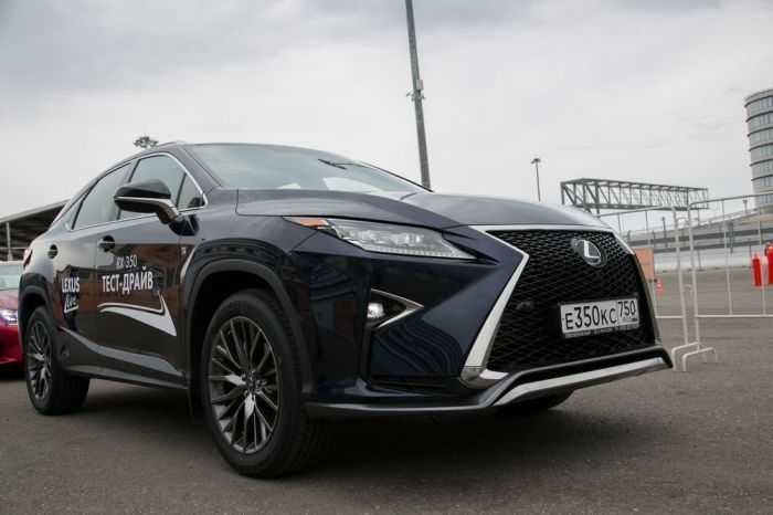 Новый Lexus RX 350 Новый Lexus RX 350