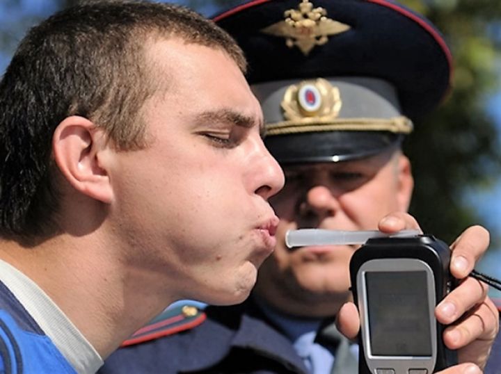 Госдума вводит залог в 30 000 рублей при задержании авто с пьяным водителем Госдума вводит залог в 30 000 рублей при задержании авто с пьяным водителем