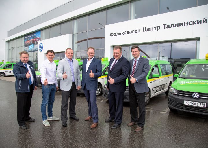 Марка Volkswagen Коммерческие автомобили передала Caddy и Caravelle компании &laquo;ТаксовичкоФ&raquo;