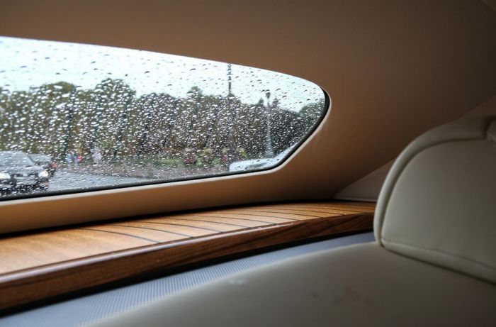 Rolls-Royce Motor Cars St.Petersburg. Тест-драйв по улицам Санкт-Петербурга Rolls-Royce Motor Cars St.Petersburg. Тест-драйв по улицам Санкт-Петербурга