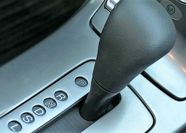 Спрос на авто с «автоматом» превысил спрос на машины с «механикой»