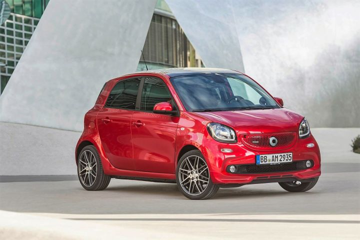 Базовую версию Smart Brabus оценили в 1,35 млн рублей