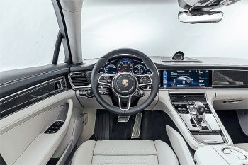 Porsche представила универсал Panamera Sport Turismo
